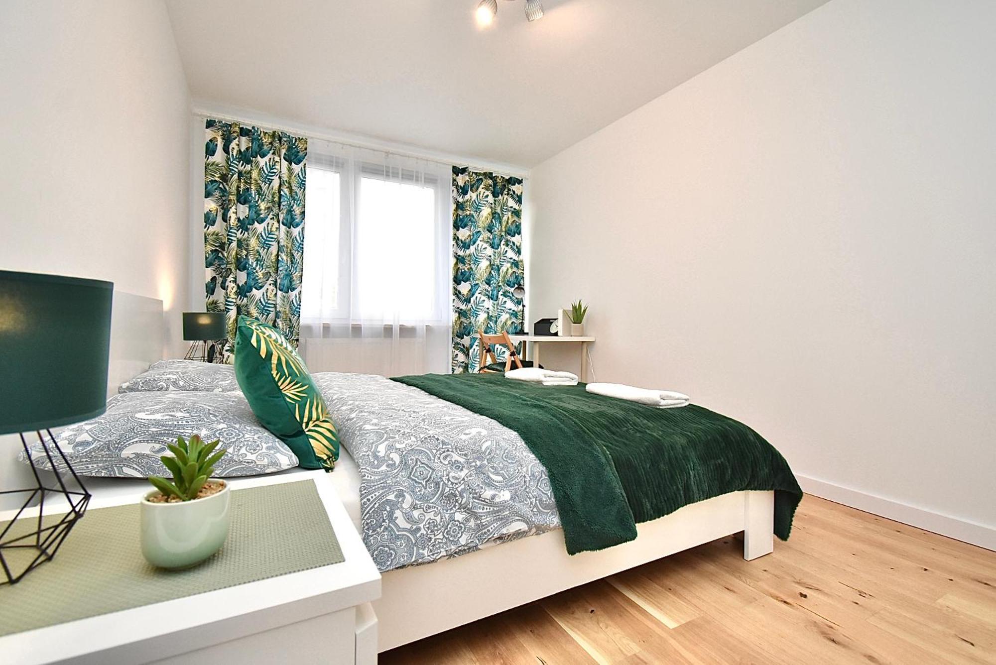 Rental Apartment Obrzezna ワルシャワ エクステリア 写真
