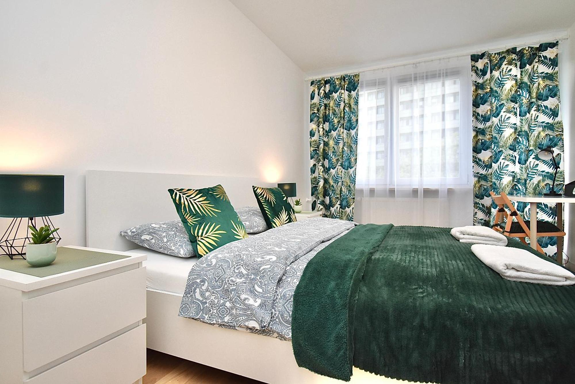 Rental Apartment Obrzezna ワルシャワ エクステリア 写真